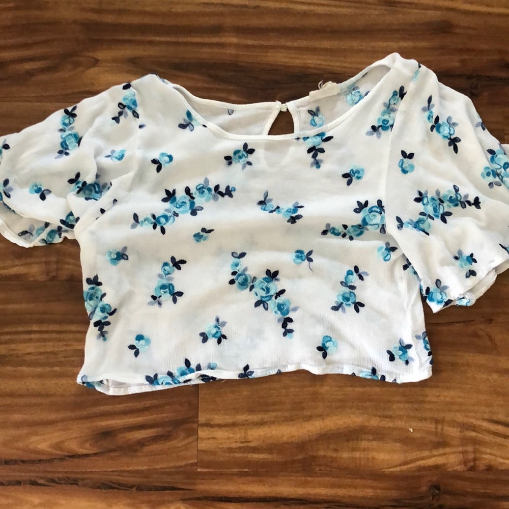 Crop top